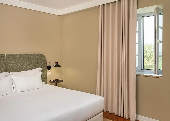 Forrester Essence Douro - By Unlock 4*