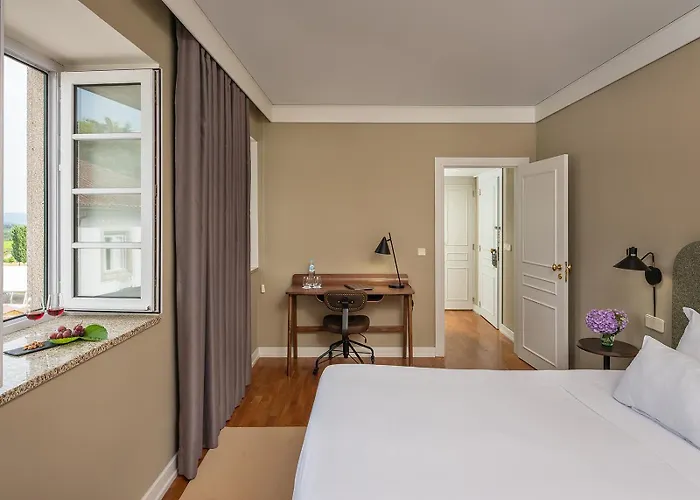 Forrester Essence Douro - By Unlock 4*